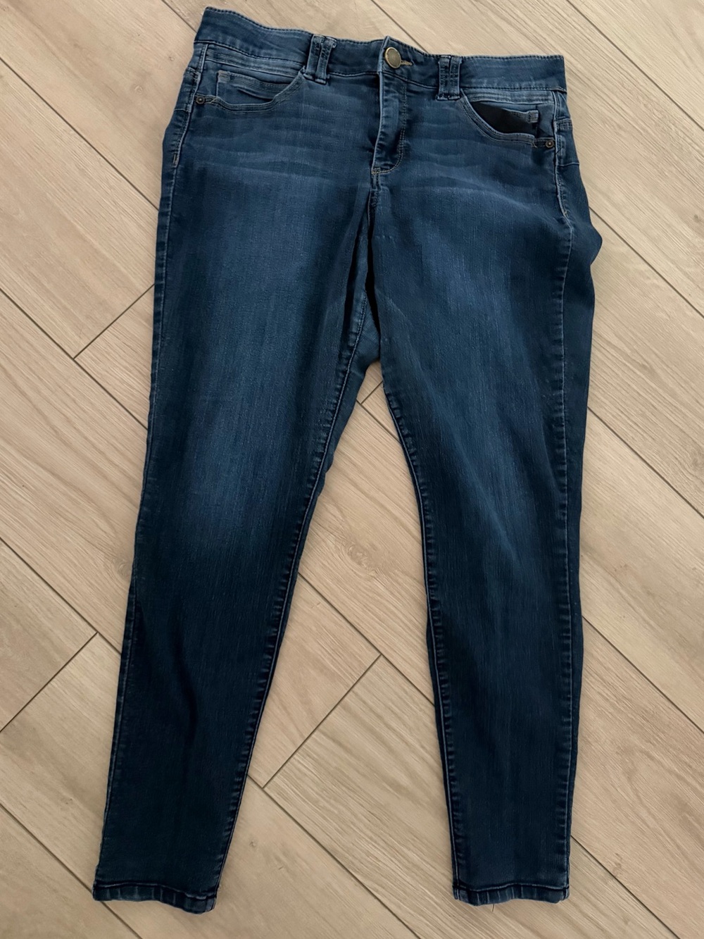 DEMOCRACY Dark Indigo "Ab" technology Skinny Jeans in 14